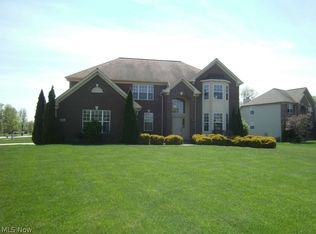 3084 Abrams Dr, Twinsburg, OH 44087