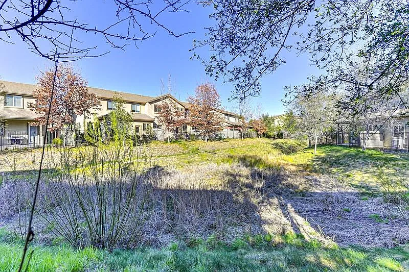 Penryn Townhome — Photo 4