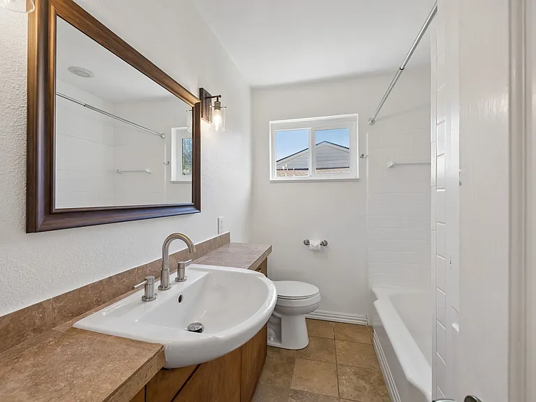 8618 Lockhaven Dr — Photo 23