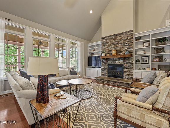 5th image of 9708 Frisco Ln