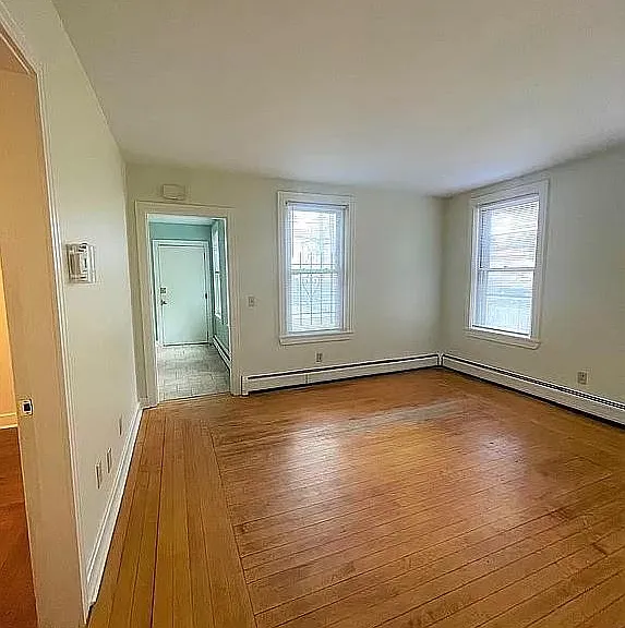 31 Chapin Ave #4 — Photo 8