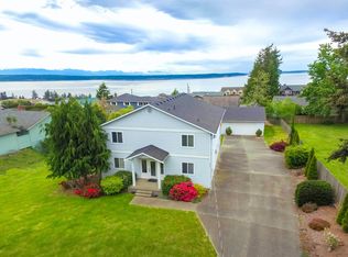 325 Grandview Ave, Camano Island, WA 98282