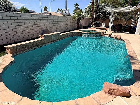 3rd image of 8951 Venetia St