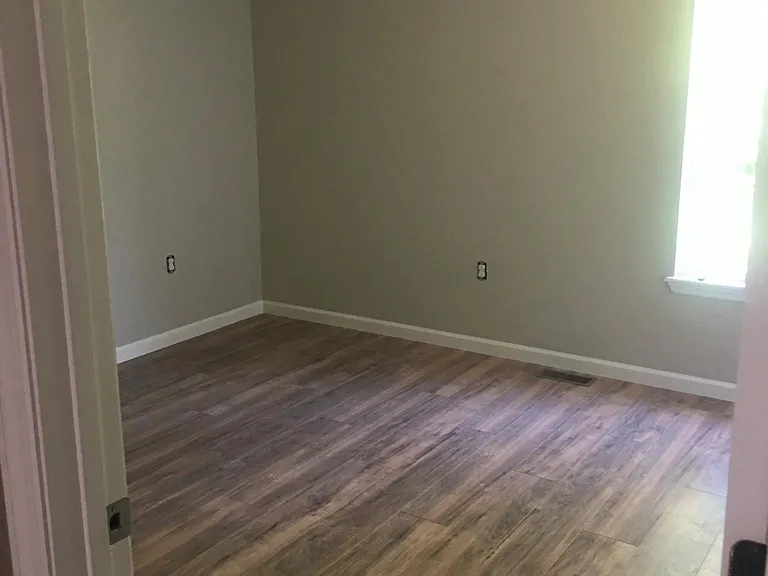 628 Maplewood Dr — Photo 6