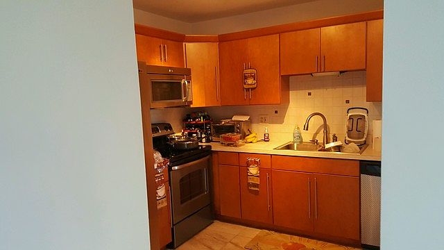 1st image of 5 E Carriageway Dr APT 305