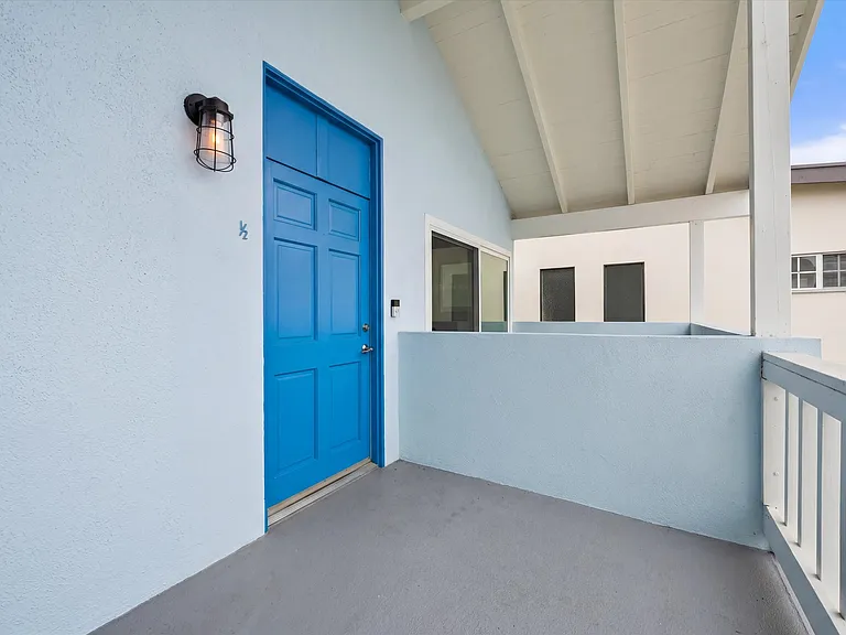 211 Cypress St #1/2 — Photo 5