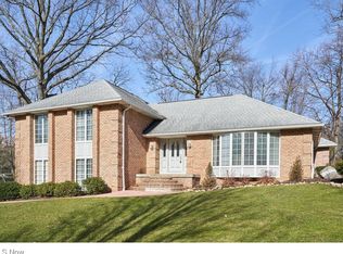 3105 Surrey Hill Ln, Stow, OH 44224