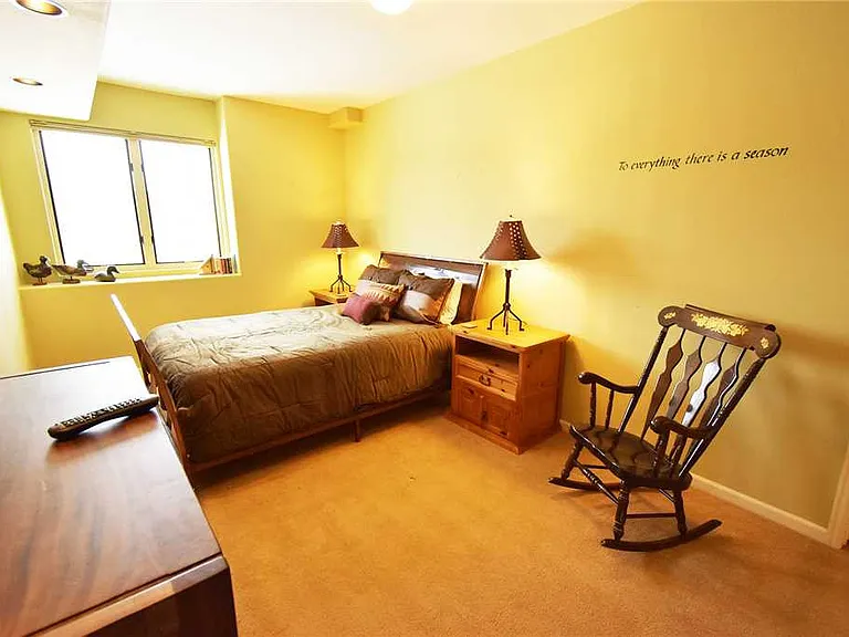 54 Ensign Dr — Photo 2