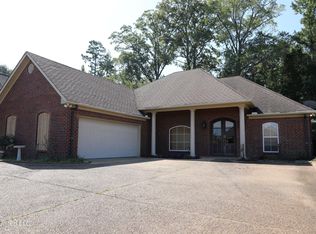 323 Cornerstone Dr, Brandon, MS 39042