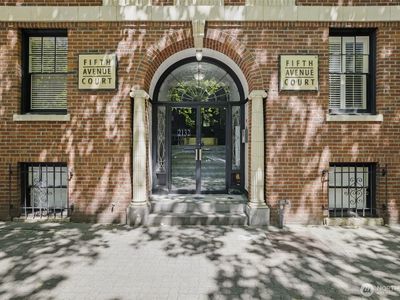 2132 5th Avenue #203, Seattle, WA, 98121