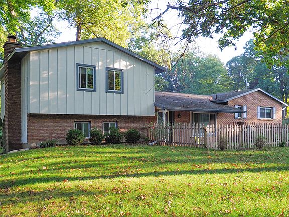 2nd image of 7634 Hampton Oaks Dr