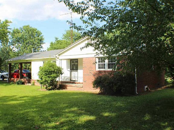 3rd image of 110 Ash Dr