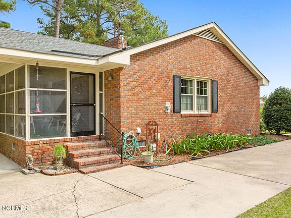 5th image of 2112 Dallas Drive