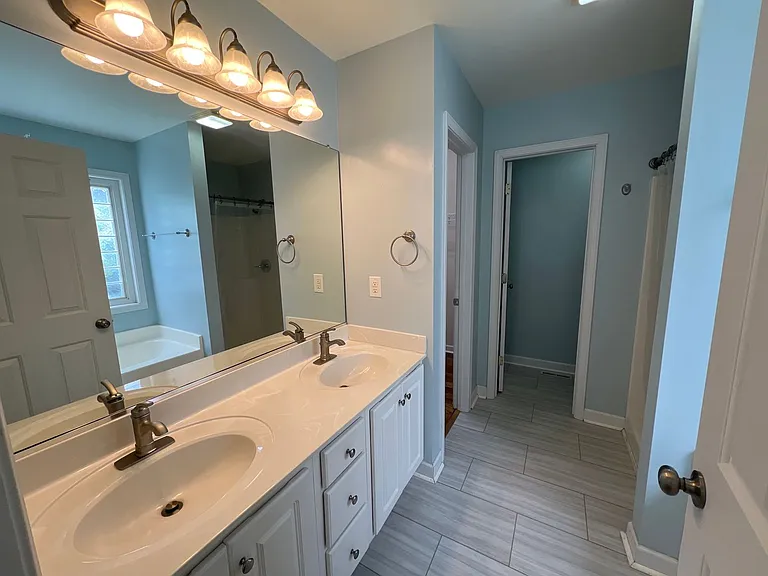 246 Winding Creek Rd — Photo 8