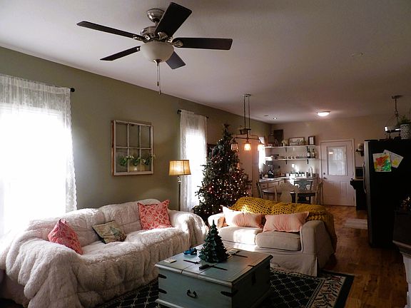 3rd image of 428 Alabama Ave