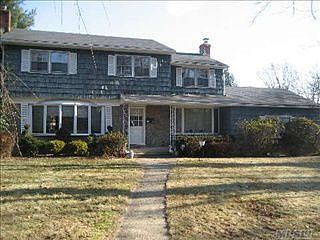 1st image of 7 Larkspur Dr