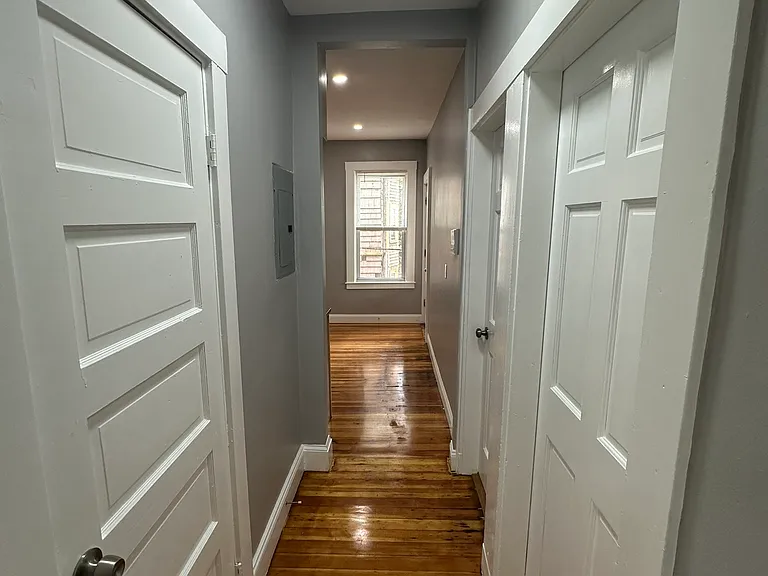4 Sumner Sq #2 — Photo 21