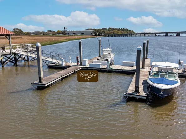 4254 Faber Place Dr #3202, North Charleston, SC 29405