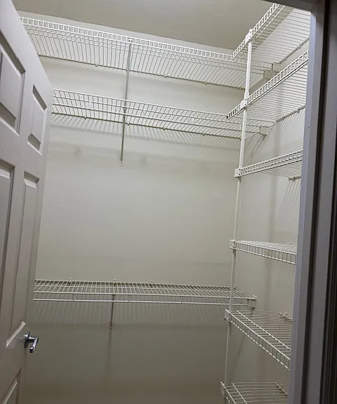 walk-in closet