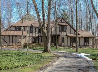 145 W River Rd, Valley City, OH 44280