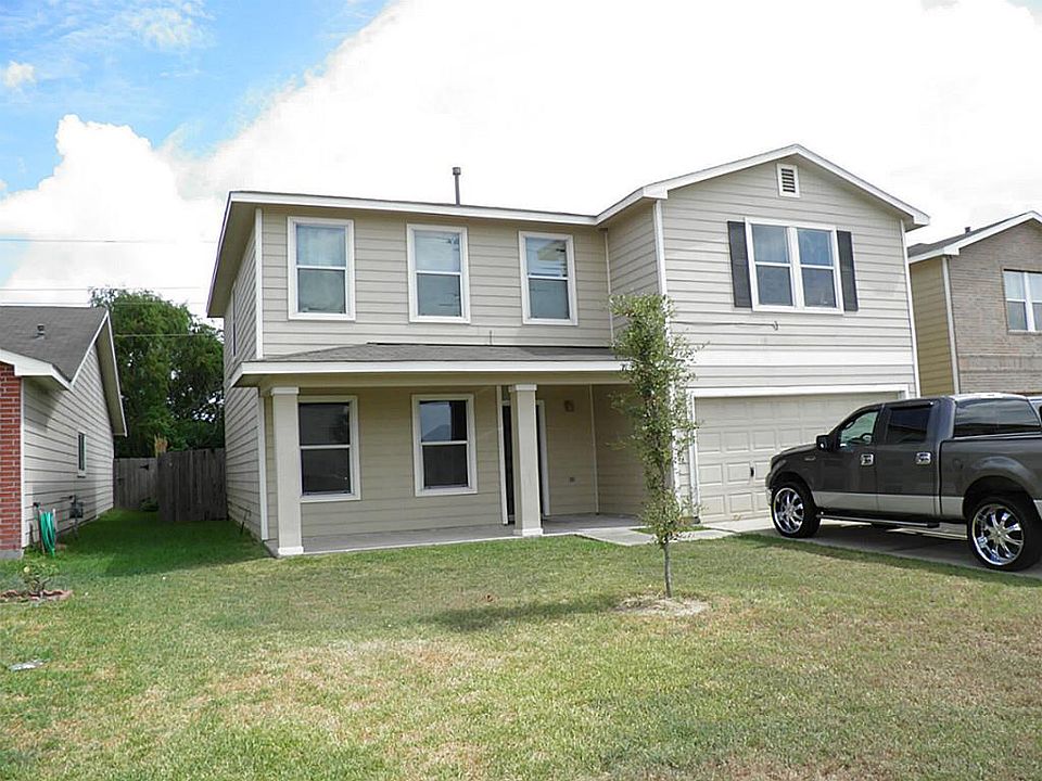 1st image of 19826 Redwood Manor Ln