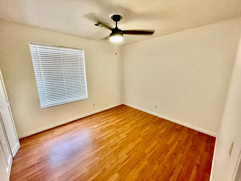 436 Belmont Dr — Photo 14
