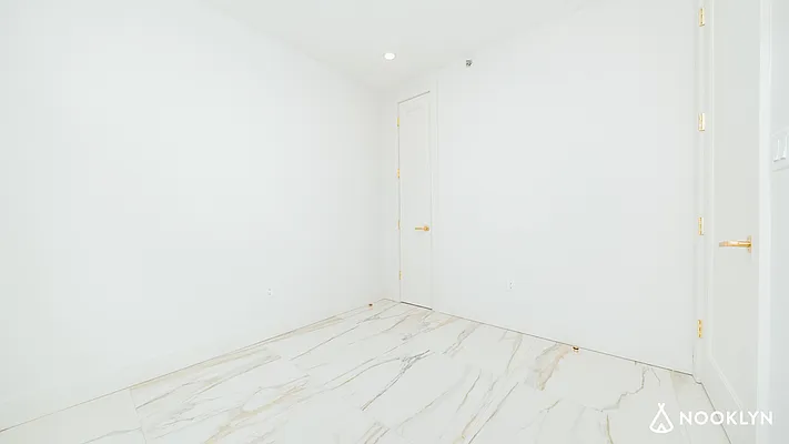 Rented by Nooklyn NYC LLC | media 15