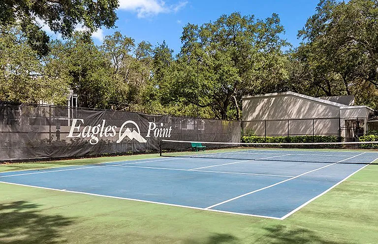 Eagles Point at Tampa Palms Apartments — Photo 9