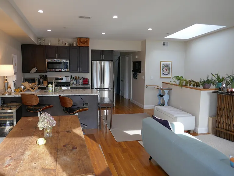 17 Plymouth St #3 — Photo 2
