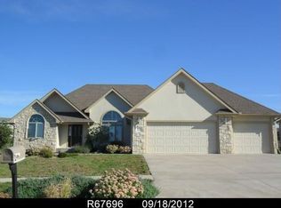 2627 SW Windermere Ct, Topeka, KS 66614