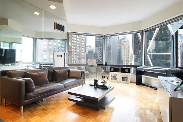 Rented by Town Residential | media 10