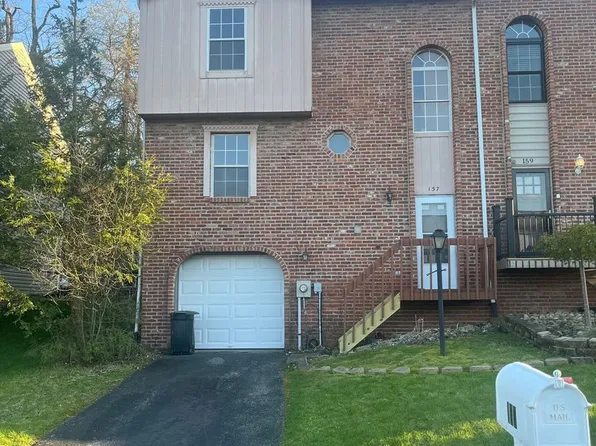 157 Villa Dr, Pittsburgh, PA 15214