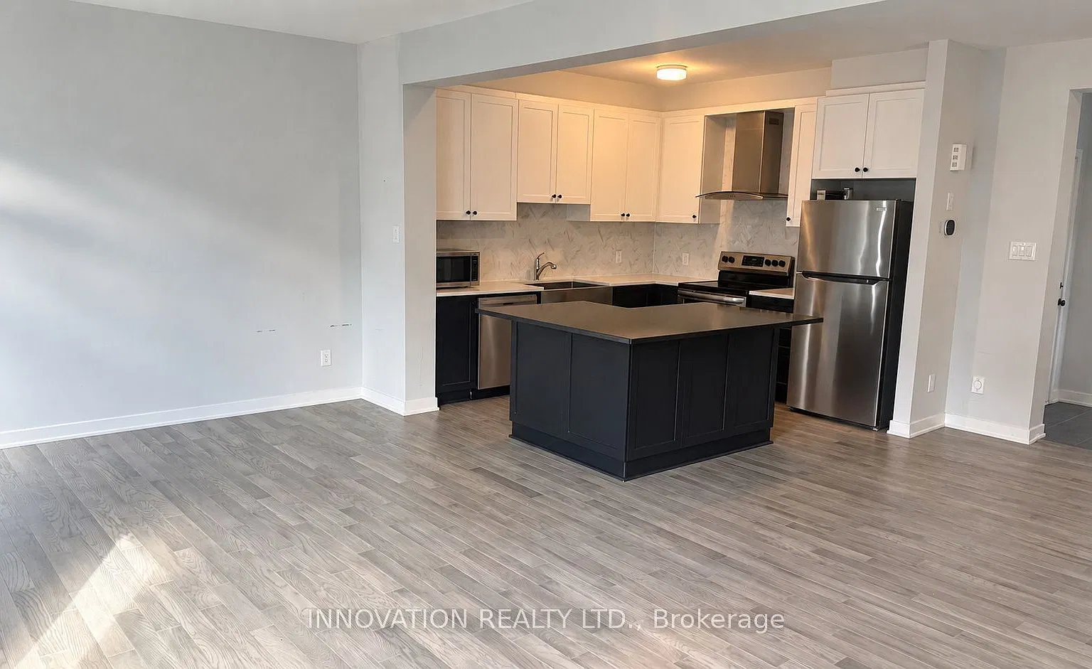 4 bed, $2,690 — Photo 4