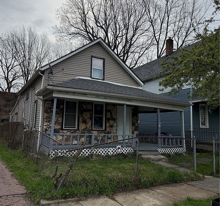 1st image of 3117 W 68th St