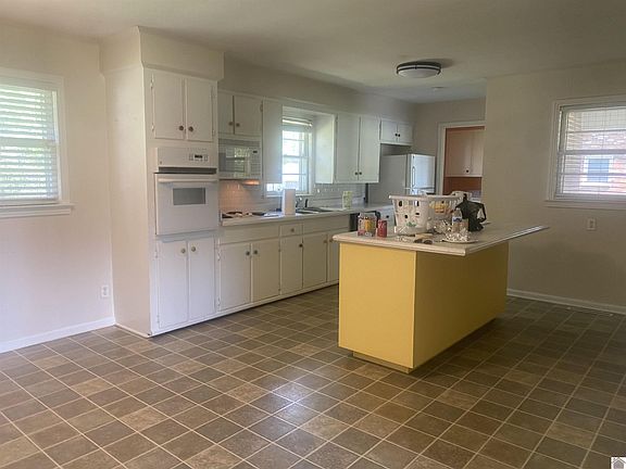 5th image of 720 Fairlane Dr