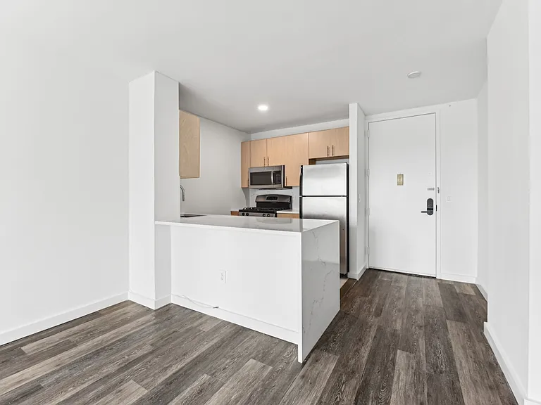 520 W 43rd St #30G — Photo 5