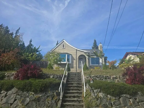 607 Ford Ave, Bremerton, WA 98312