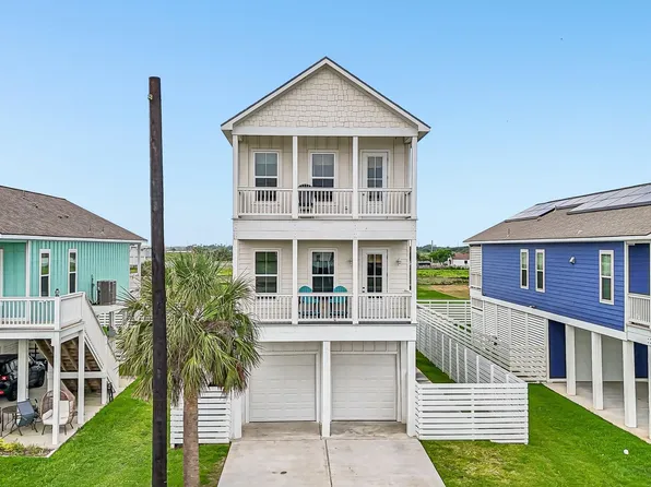2435 103rd St, Galveston, TX 77554
