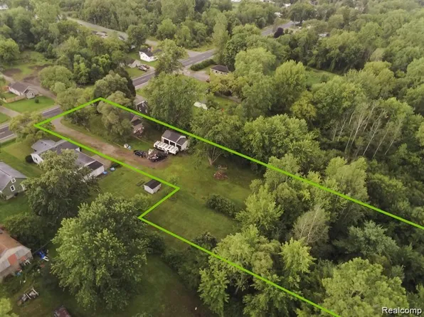 4788 Griswold Rd, Kimball, MI 48074