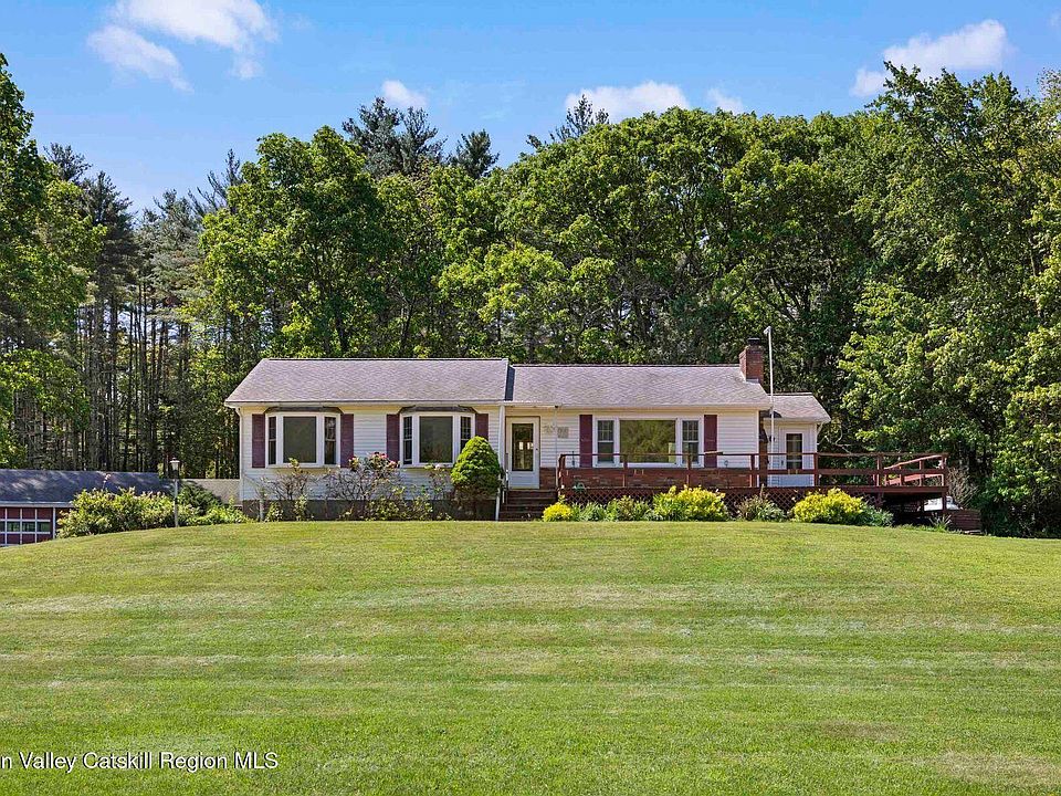 1st image of 94 Chestnut Hill Road