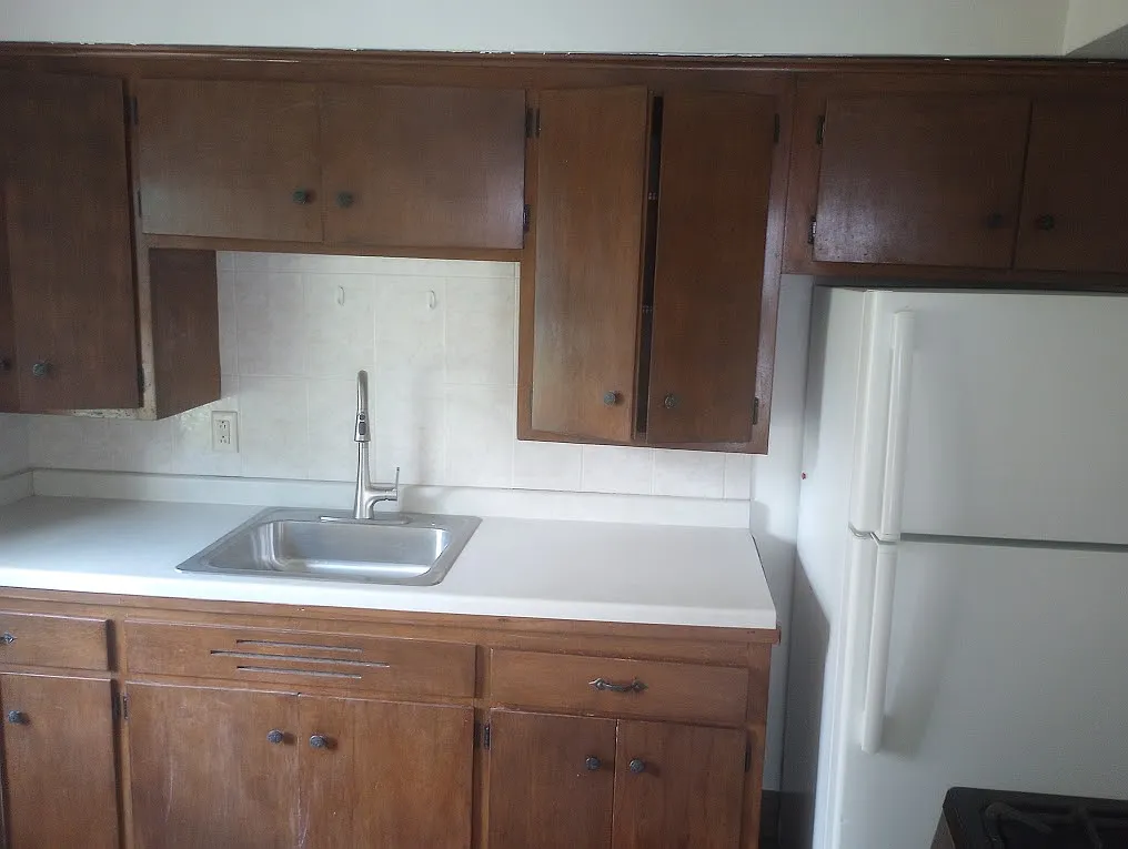 4214 N Wilson Dr — Photo 3