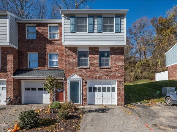 315 Timberidge Dr, Bethel Park, PA 15102