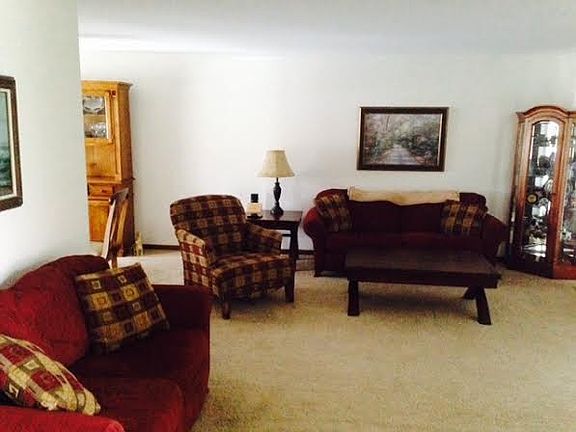 3rd image of 1304 Plum Creek Dr