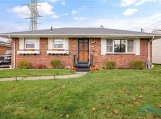 1574 Amesbury Rd, Toledo, OH 43612