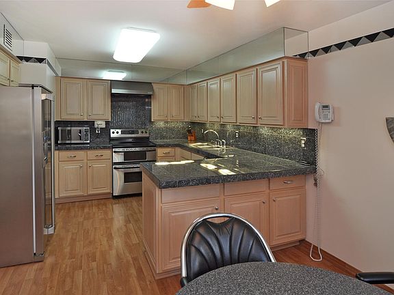 4th image of 18 Chestnut Ln