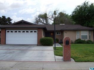 3007 W Country Ct, Visalia, CA 93277
