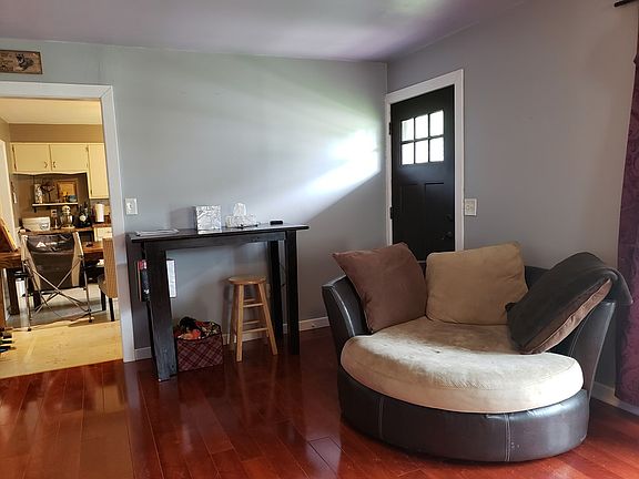 4th image of 512 N Florence St
