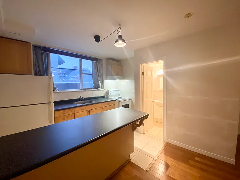 284 Lawrence Ave W #B3 — Photo 6