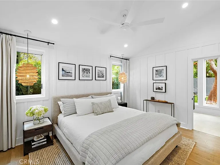 592 Bluebird Canyon Dr — Photo 38