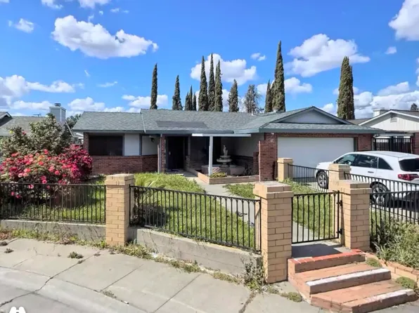 14 Oracle Ct, Sacramento, CA 95823